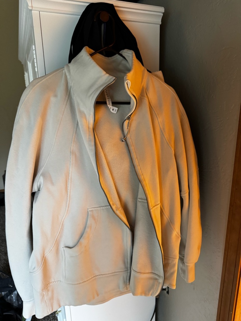 Women’s  lululemon Beige Full-Zip Jacket - Casual Fleece